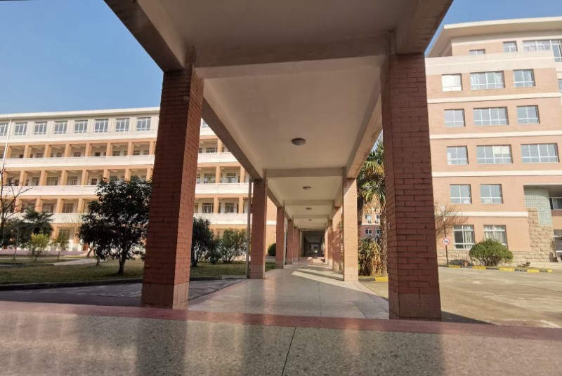 泰州市第二中学