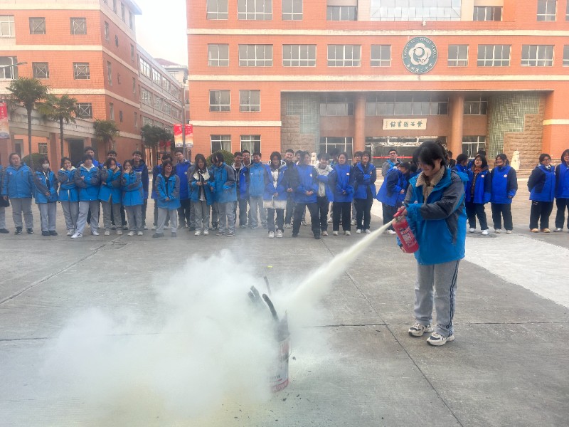 泰州市第二中学开展寄宿生消防安全教育专题培训